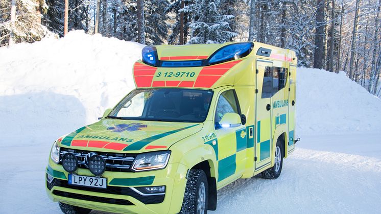 De nya ambulanserna är fyrhjulsdrivna och kan köras med ett vanligt B-körkort, något som var ett krav vid upphandlingen.