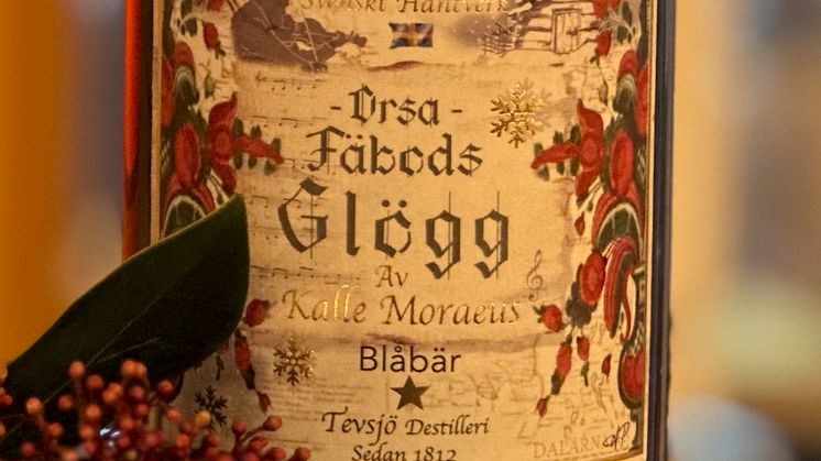 Nu släpps "Orsa fäbodsglögg" av Kalle Moraeus och Tevsjö destilleri!