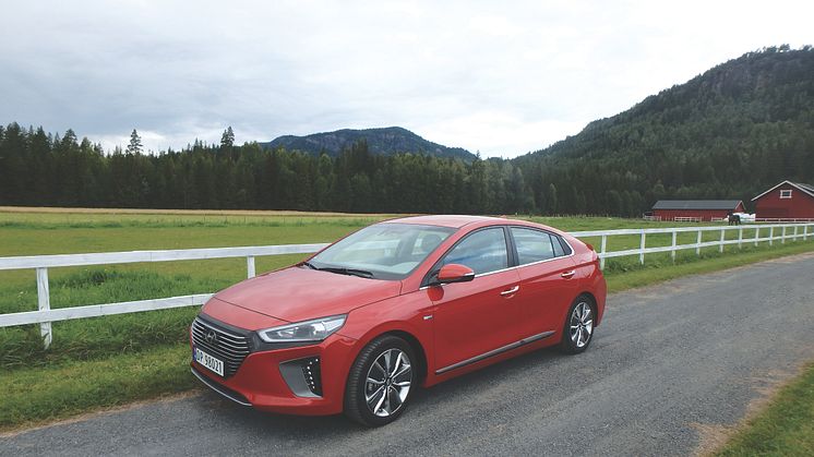 Hyundai IONIQ hybrid