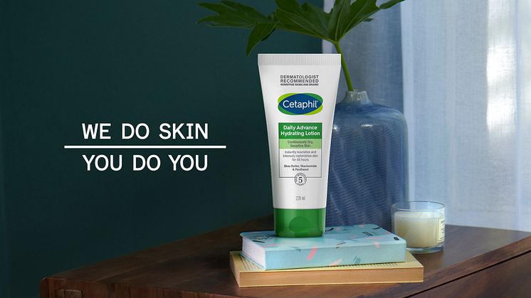 Cetaphil Daily Advance ﻿Hydrating Lotion är en återfuktande kräm för både ansikte och kropp, som  ﻿bland annat innehåller superingrediensen sheasmör.