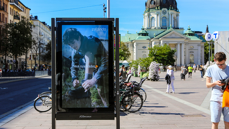 Zalando outdoor campaign_2.png