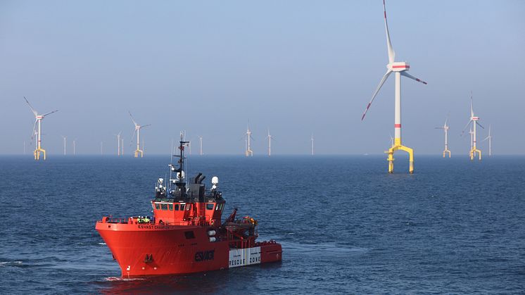 Dedicated cooperation between AtSite A/S and ESVAGT has resulted in a fast and efficient inspection of turbines and foundations on the BARD Offshore 1 wind farm. Photo: Visual Working.