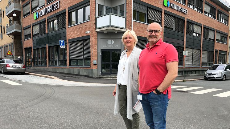 Etablererveiledningens Lisbeth Torkildsen er på plass på Kontorhuset. I august skal hun være med på Hakon Lærums åpning av Gründerhuset. 