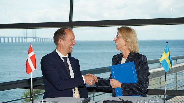 Ministrar signerade Öresundsavtalet mellan Sverige och Danmark 