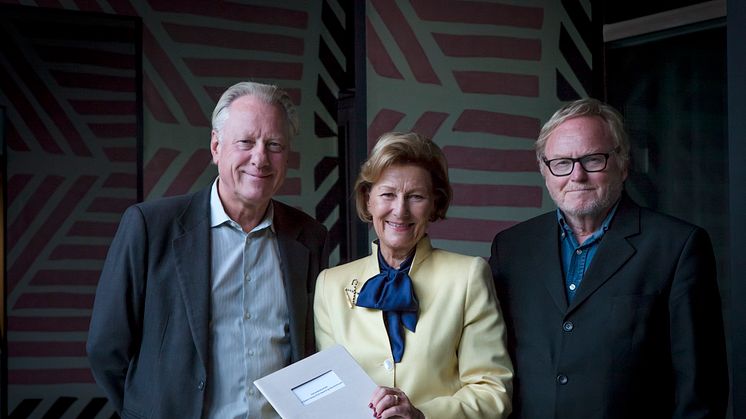 H.M. Dronning Sonja, Ørnulf Opdahl og Stein Olav Henrichsen. Foto: Rena Li, Munchmuseet