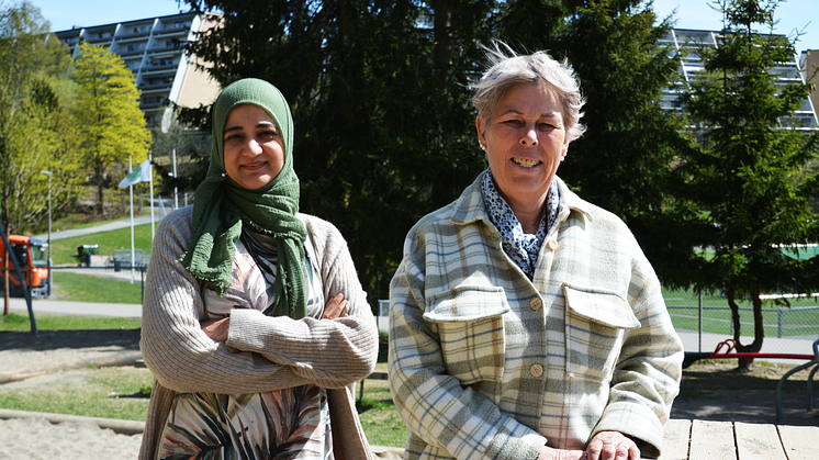 Shabana Fazal, mangfoldskontakt, og Heidi Kristiansen, prosjektleder i oppvekstavdelingen i Bydel Stovner.