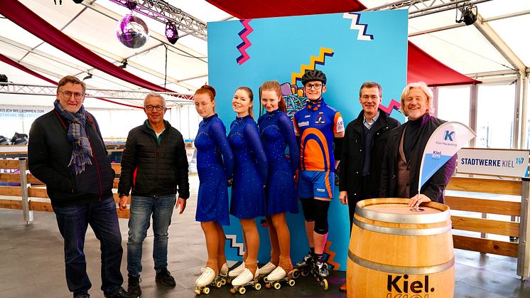 Erstes Probelaufen auf der Bahn des Stadtwerke Rollerfestivals ist gelungen. Eröffnung 16.11.2022 und 17 Uhr