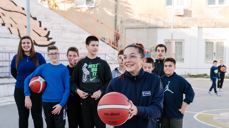 JYSK za moj zeleni grad: Obnovljen košarkaški teren i školsko dvorište u Zaječaru