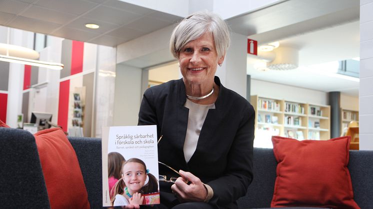 Barbro Bruce, Docent i utbildningsvetenskap med inriktning specialpedagogik, med prisade läroboken Språklig sårbarhet i förskola och skola.