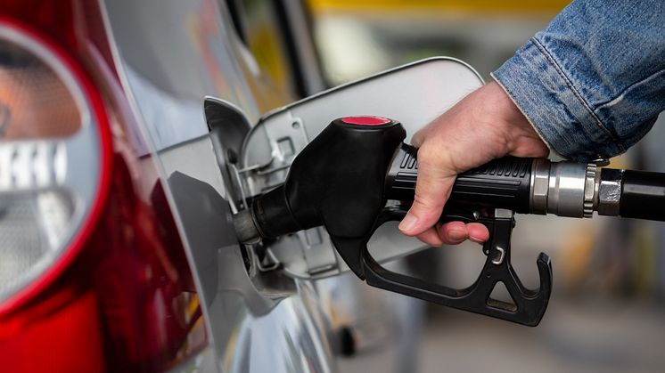 Kvdbil/Sifo: Bara en av tre positiv till att förbjuda nya bensin- och dieselbilar
