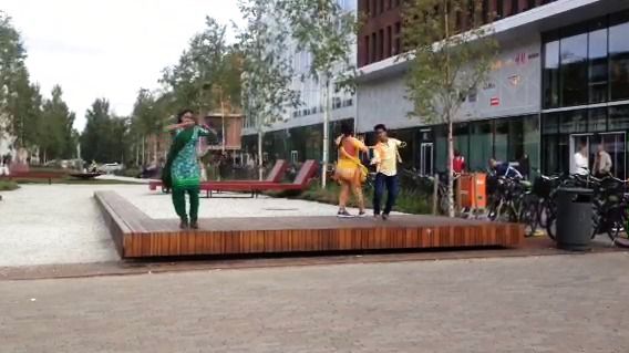 Dansare från Bangladesh möter Umeå inför föreställning på NorrlandsOperan