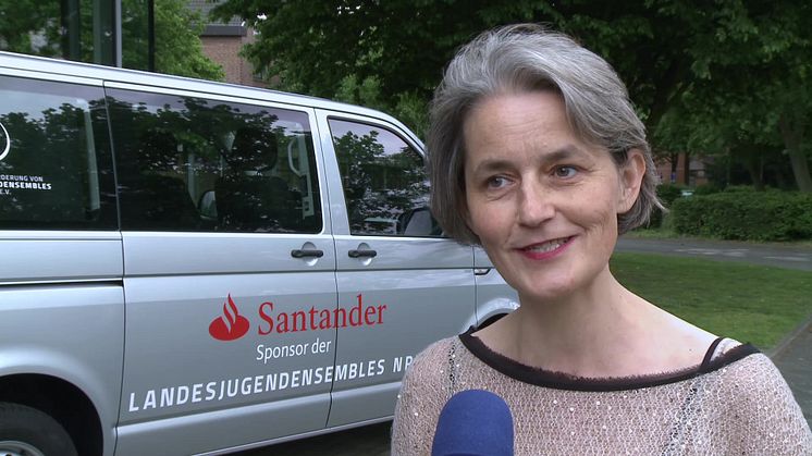  Santander sponsert Bus für Auftritte der Landesjugendensembles NRW