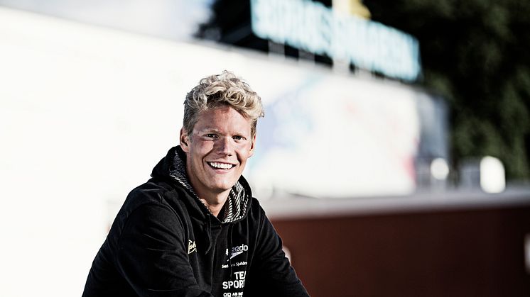 DIVE IN!  The second exclusive blog from elite Swedish swimmer Adam Paulsson.