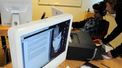 Pedagogisk utveckling med digitala hjälpmedel – Örebro satsar på egna datorer till gymnasieskolans elever