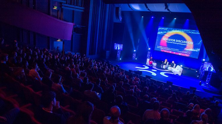 Umeå Tech Arena är ett återkommande event av och för innovationsnördar och techentusiaster. Varje gång samlas 400 personer - eller tittar via länk - för att gräva i tech-ig trender och nya möjligheter för innovationssamarbeten och affärer. 