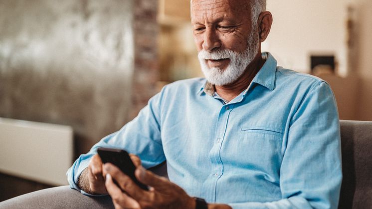 Neueste Maßstäbe für die Versorgung mit Hörimplantaten – Connected Care, ein innovativer Ansatz in der Hörversorgung, ist das Highlight beim diesjährigen EUHA-Auftritt von Cochlear (Foto: Cochlear Ltd.)