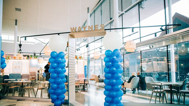 Waynes nya kafé i Åkersberga Centrum