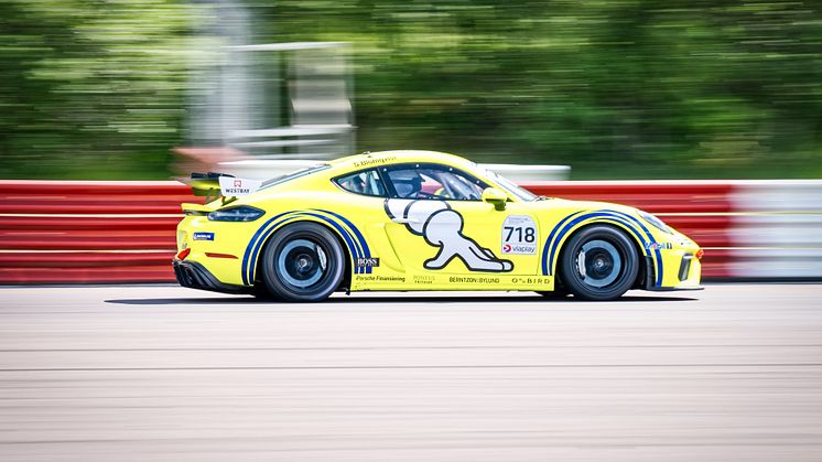 En av motorsportens verkliga giganter finns med på banan när Porsche Sprint Challenge Scandinavia drar igång under våren