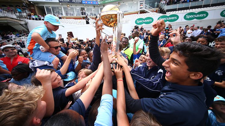 Fans get near to the trophy at The Oval this summer. Photo: Getty Images