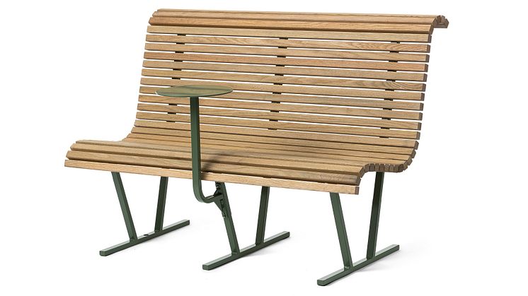 Cane soffa med bord, design Broberg & Ridderstråle. 