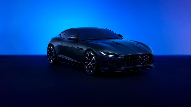 Jaguar F-TYPE  feirer 75 år og sin siste modellåroppdatering