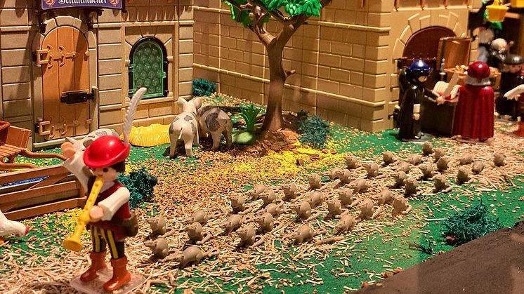 Neue Sonderausstellung "PLAYMOBIL - Archäologische Zeitreise" vom Diorama Artist Oliver Schaffer im Museum Hameln