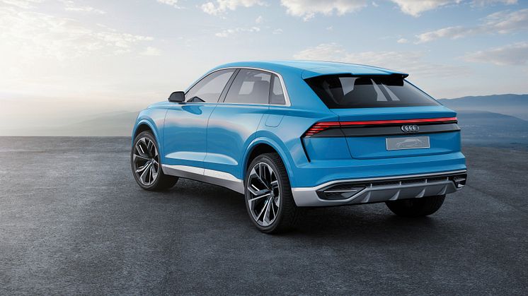 Audi Q8 concept i bombay blue