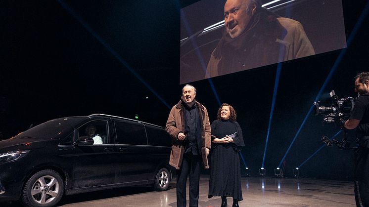 Bjørn Eidsvåg ble overrasket i Oslo Spektrum på hans bursdag, 17. mars. Foto: Robin Bøe