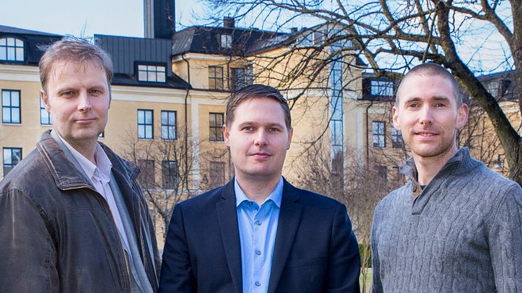 Jim Andersén i mitten, biträdande professor i företagsekonomi på Högskolan i Skövde, leder projektet ”Hållbar lönsamhet och lönsam hållbarhet” som vänder sig till små och medelstora företag.