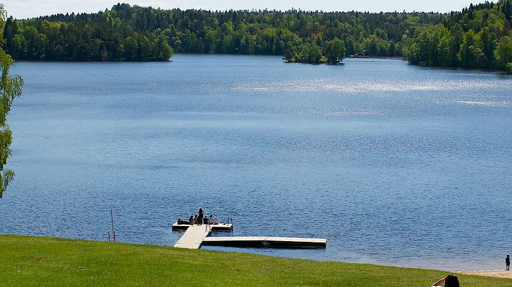 Unikt projekt kring badvärdar ger unga sommarjobb