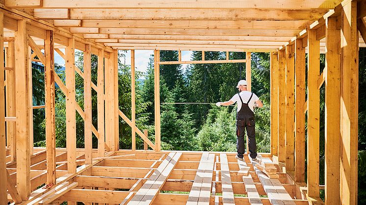 Bygg och handel är de största förlorarna i den pågående kostnadskrisen enligt Småföretagsbarometern 2024.