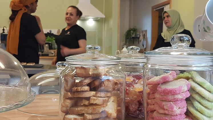 I dag nyöppnar Café Kvarnen vid biblioteket!