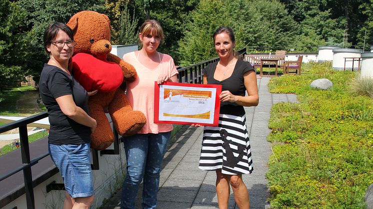 Kerstin Stadler vom Kinderhospiz Bärenherz,  Simone Schwarzer  und Susan Stickel