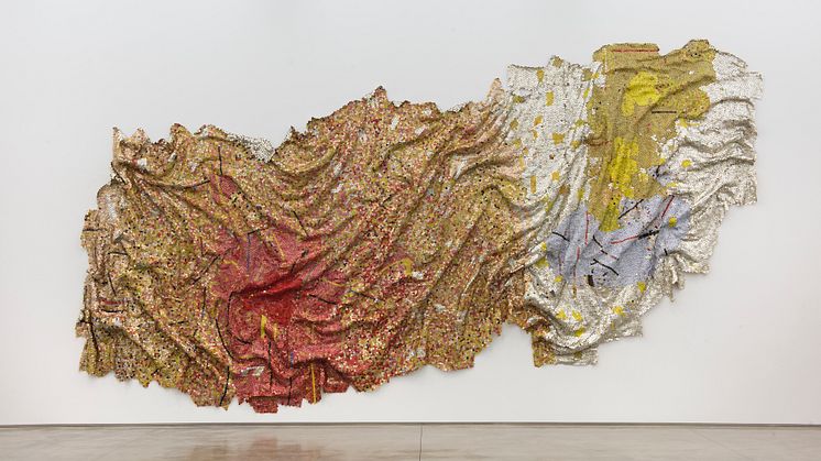 Gravity and Grace © El Anatsui, Courtesy of the Artist and Jack Shainman Gallery New York
