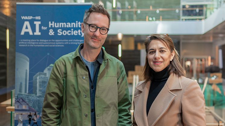 Stefan Larsson, docent i teknik och social förändring, Lunds universitet, och Teresa Cerratto Pargman, professor i människa-datorinteraktion, Stockholms universitet, är vetenskapliga ledare för årets WASP-HS konferens. Foto: Hanna Nordin.