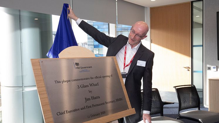 Jim Harra, Chief Executive and First Permanent Secretary of HMRC, declares 3 Glass Wharf officially open