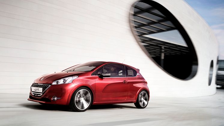 Peugeot på bilsalongen i Genève - Världspremiär för Peugeot 208 och två läckra, sportiga koncept