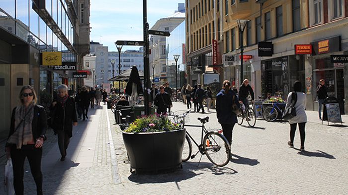 Utbildningen Butikstalanger kombinerar undervisning i service och försäljning med praktik.