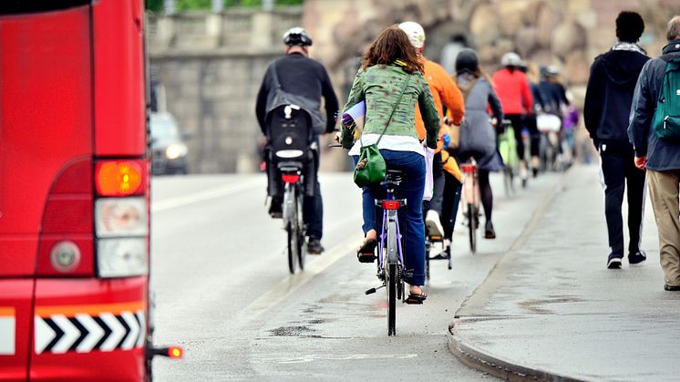 Ju fler som väljer cykel i stället för bil, desto bättre är det för klimatet, folkhälsan och för minskad trängsel i trafiken.