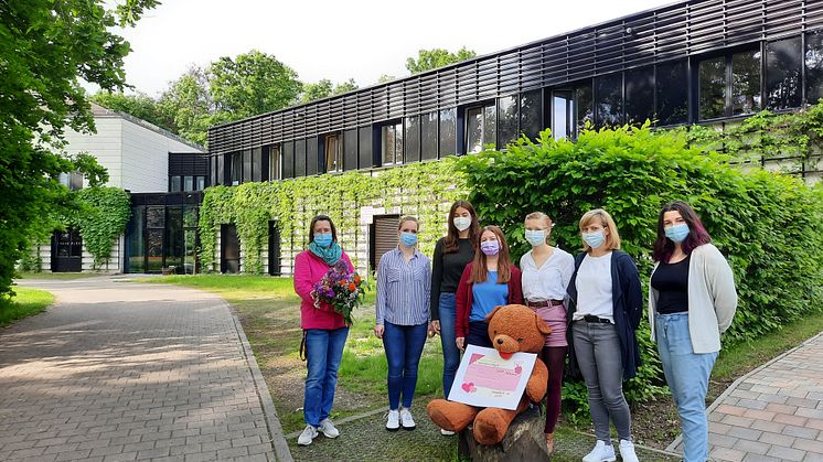 Kerstin Stadler und Schülerinnen der KK19a der Medizin. Fachschule Leipzig