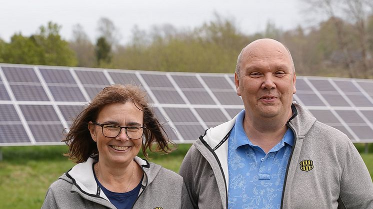 Romelanda UKs eldsjälar fixade finansieringen. Maria Carlsbogård, kanslist och David Arfvidsson, ordförande.