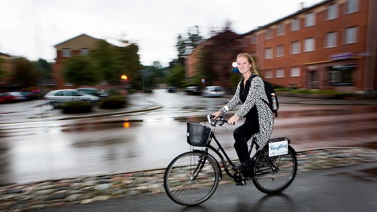 Skolungdomar pimpar cyklar i europeisk tävling om att minska avfallet  