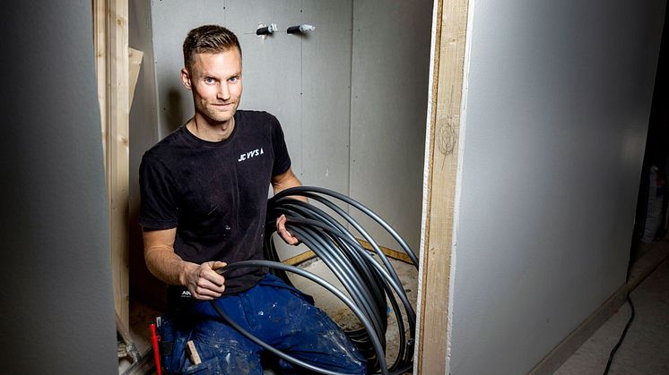 Jonas Carlsson på JC VVS färdigställer sitt eget hus i skånska Höör med golvvärme från TECE. 