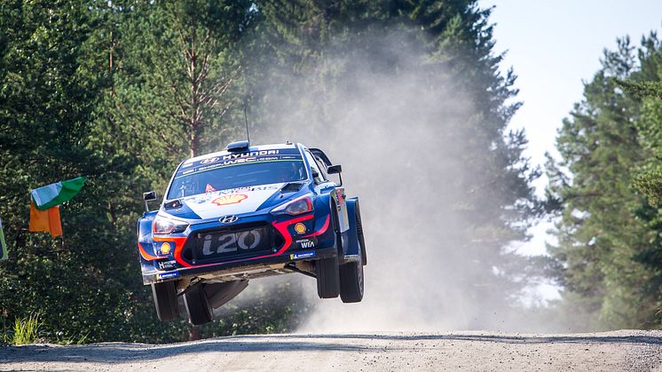Hyundai håller fast vid ledningen av WRC.