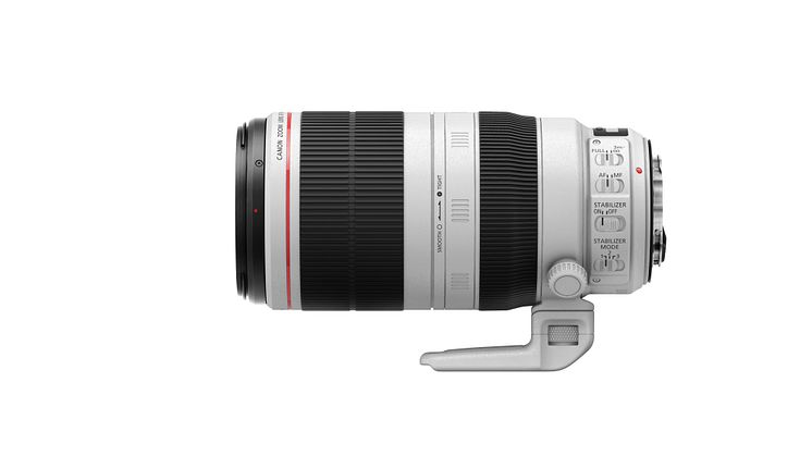 EF 100-400mm f4.5-5.6L IS II USM Right without cap