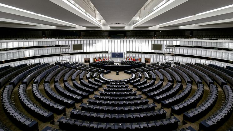 Valget til nytt Europaparlament skjer 6-9 juni 2024. Her fra plenumssalen i Strasbourg. Foto: Frederic Köberl, Unsplash