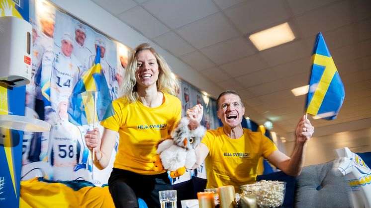 Hemmabiljett med supporter t-shirt till Skidspelen. Foto:Ulf Palm