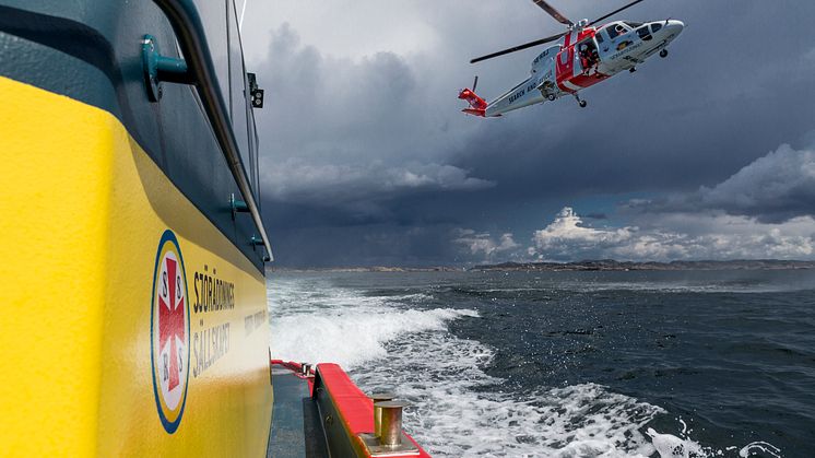 Sjöräddningssällskapet och Sjöfartsverket samverkar i en stor del av alla sjöräddningsuppdrag.