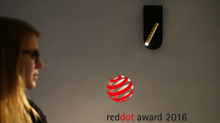 Sänglampa vinner reddot award 2016. Bild 1.