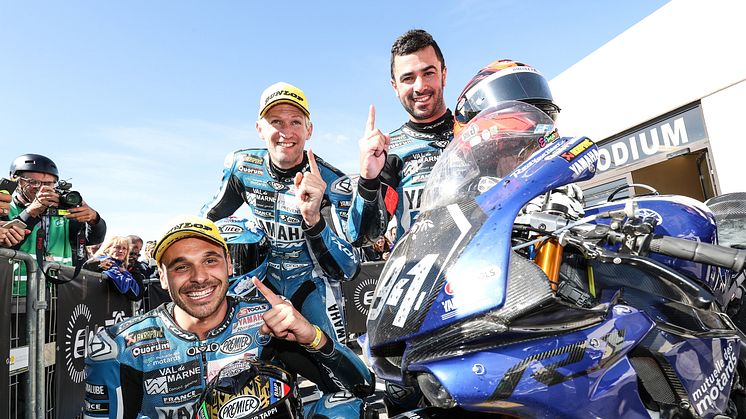 2017-2018シリーズの開幕戦を優勝で飾った#94 GMT94 Yamaha Official EWC Team